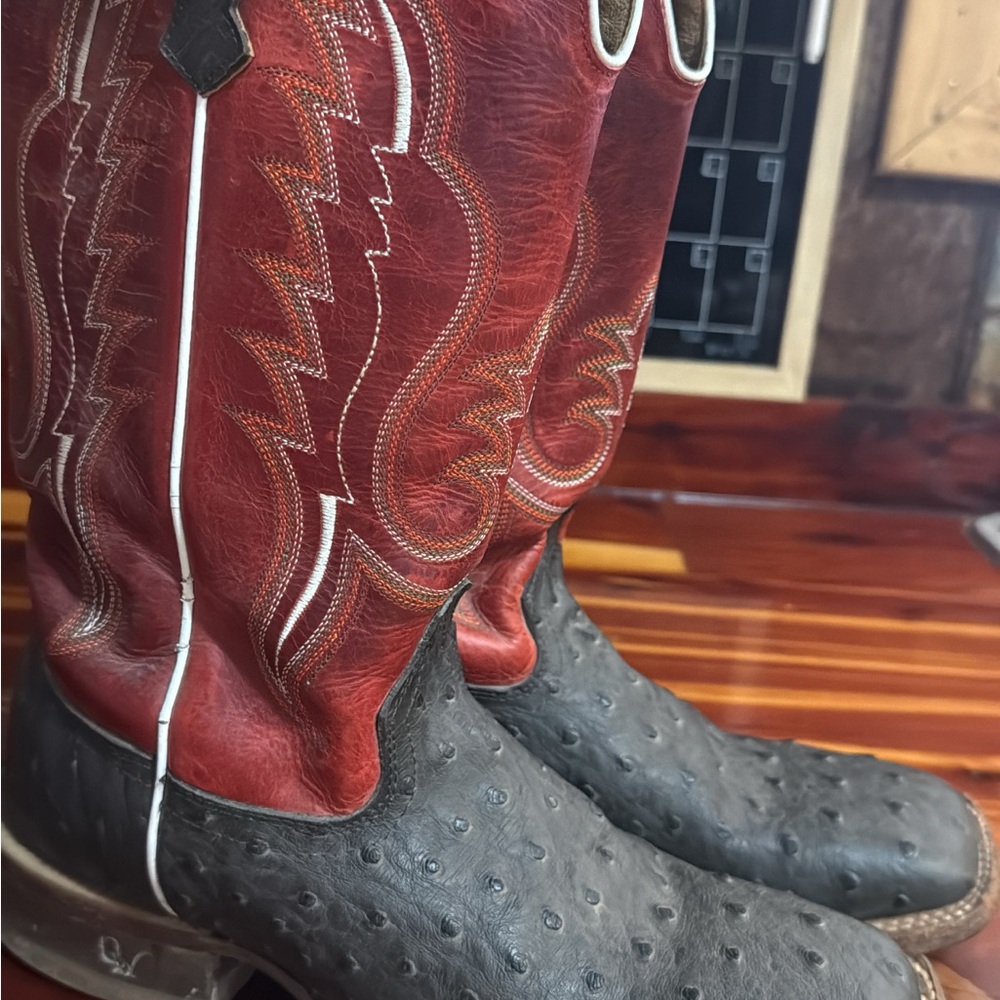 Outlaw cowboy boots